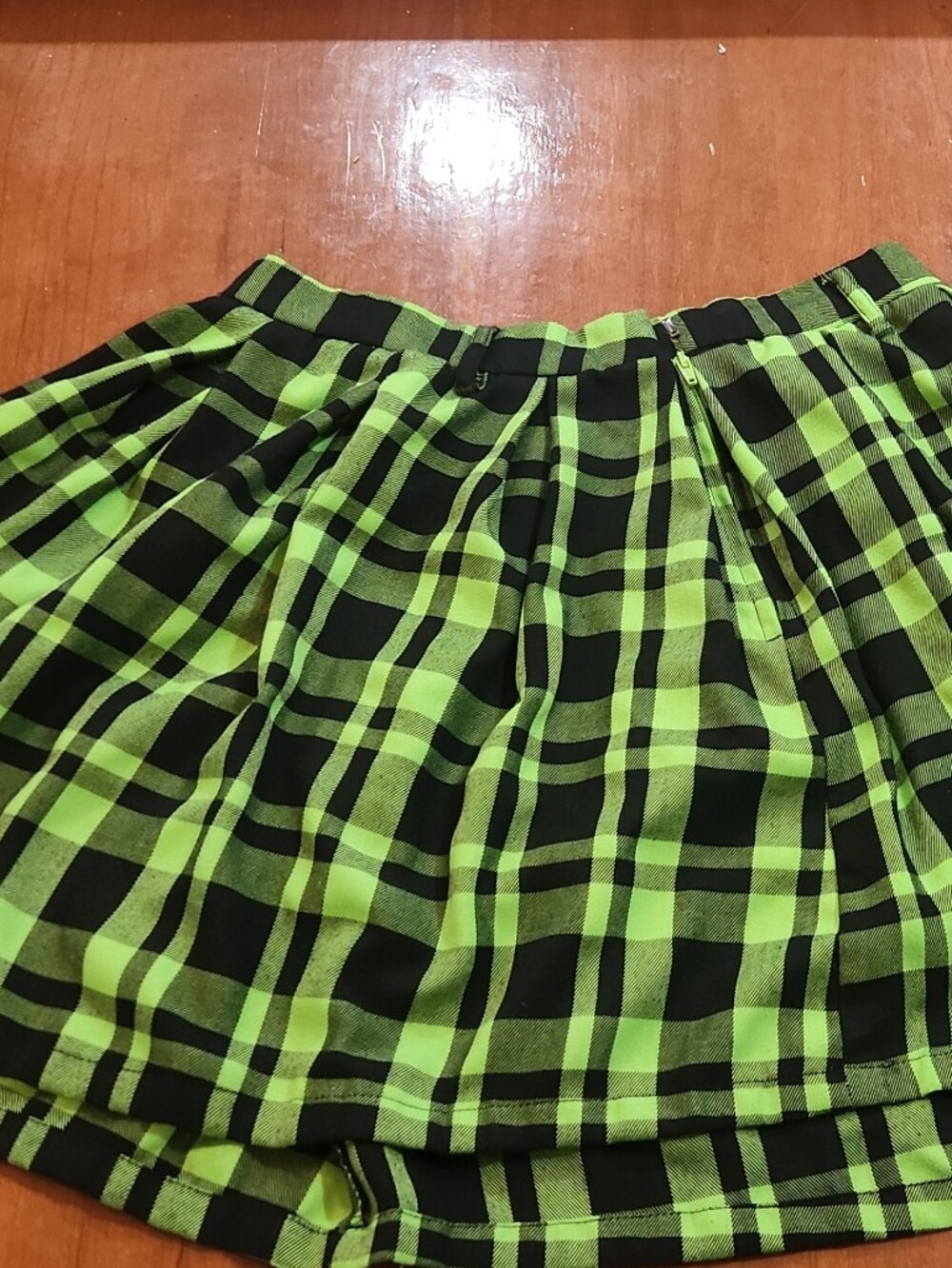 Hot Topic Black and Neon Green Plaid Mini Skirt